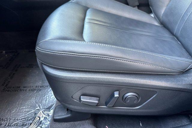 used 2024 Kia Sorento car, priced at $27,999