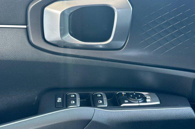 used 2024 Kia Sorento car, priced at $27,999