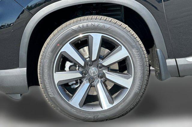 new 2025 Honda Pilot car, priced at $51,095