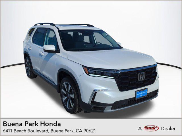 new 2025 Honda Pilot car, priced at $51,070