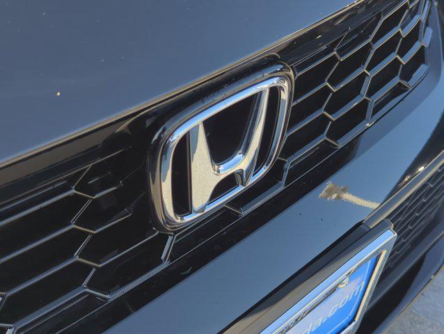 new 2025 Honda Civic Hybrid car, priced at $33,100