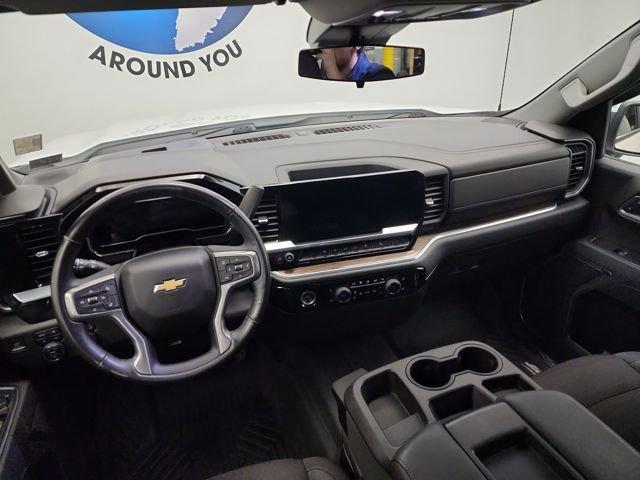 used 2022 Chevrolet Silverado 1500 car, priced at $35,721