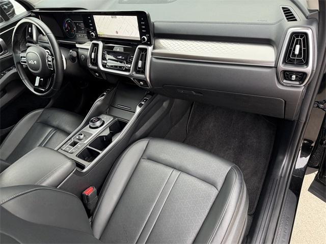 used 2022 Kia Sorento Hybrid car, priced at $30,057