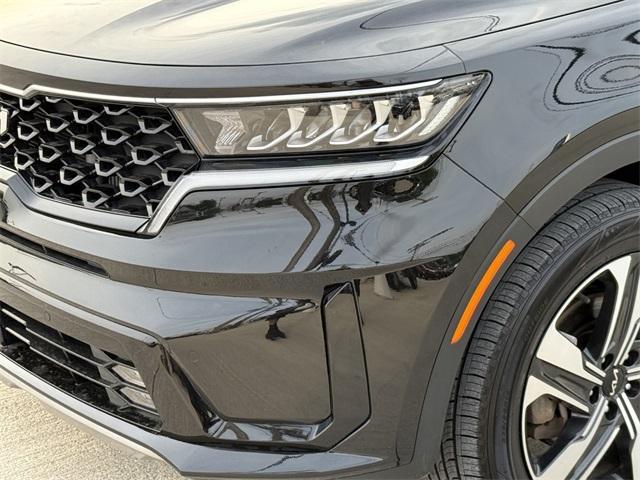 used 2022 Kia Sorento Hybrid car, priced at $30,057