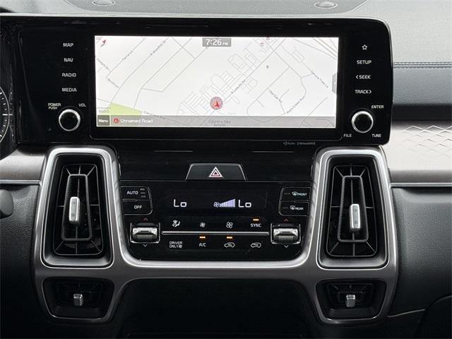 used 2022 Kia Sorento Hybrid car, priced at $30,057
