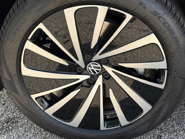 new 2025 Volkswagen ID.4 car
