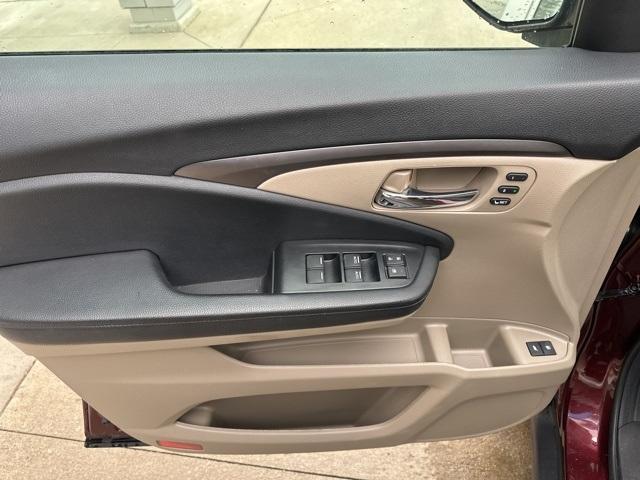 used 2022 Honda Pilot car, priced at $27,793