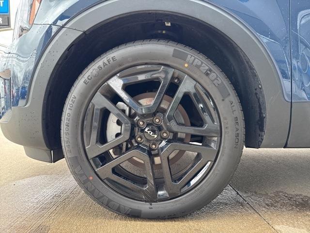 used 2024 Kia Telluride car, priced at $42,128