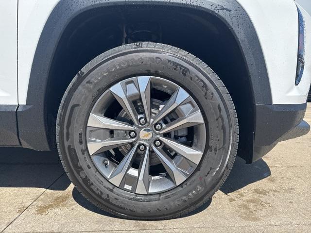 new 2025 Chevrolet Equinox car, priced at $30,023