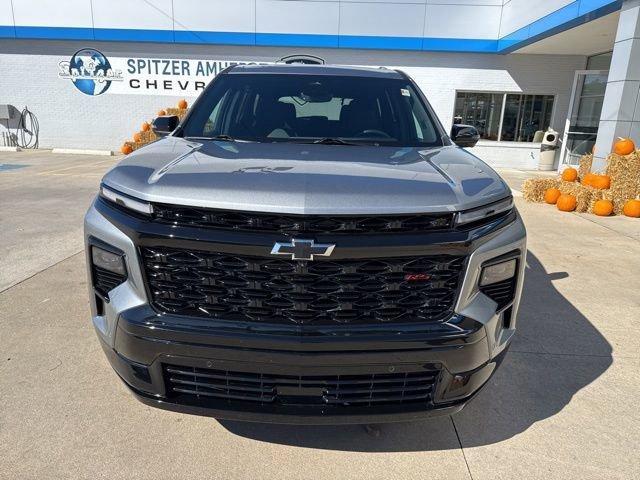 used 2024 Chevrolet Traverse car, priced at $50,495