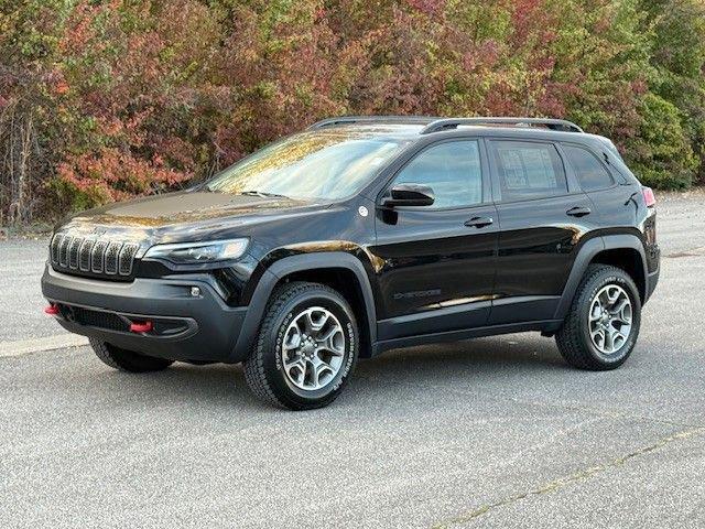 used 2023 Jeep Cherokee car, priced at $26,995