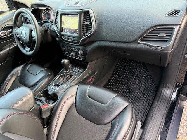 used 2023 Jeep Cherokee car, priced at $26,995