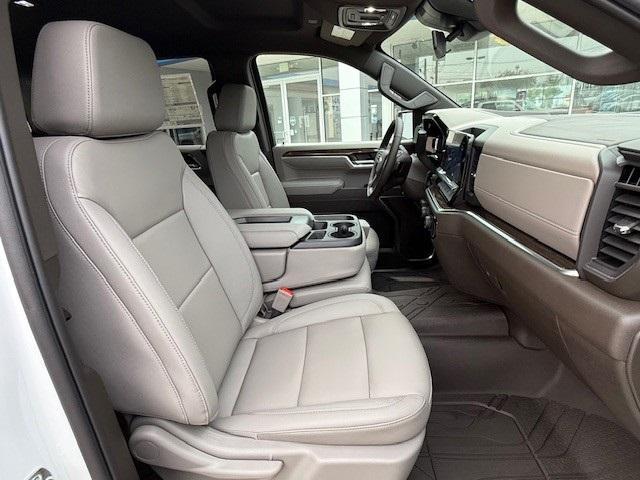 new 2025 Chevrolet Silverado 1500 car, priced at $52,179