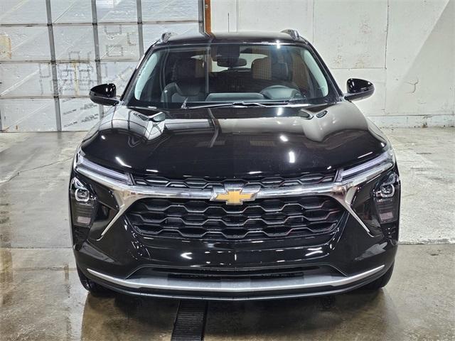 new 2025 Chevrolet Trax car, priced at $24,760