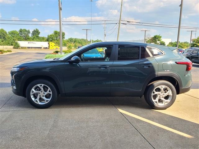 new 2025 Chevrolet Trax car, priced at $22,890