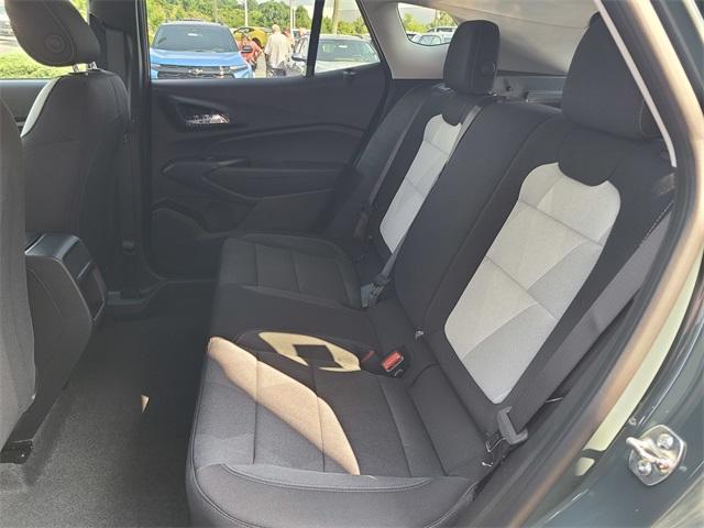 new 2025 Chevrolet Trax car, priced at $22,890