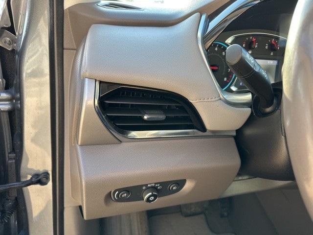 used 2021 Chevrolet Traverse car, priced at $23,995