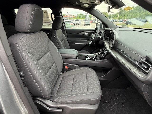 new 2025 Chevrolet Traverse car, priced at $45,295