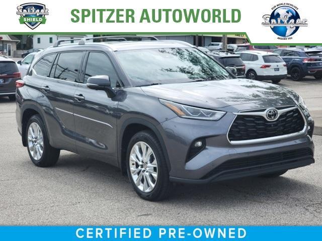 used 2023 Toyota Highlander car, priced at $41,464