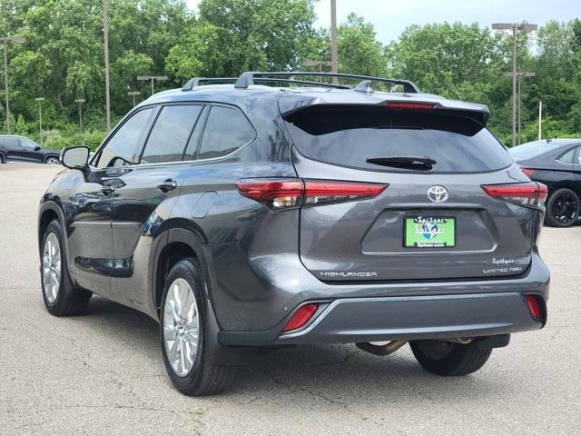 used 2023 Toyota Highlander car, priced at $39,995