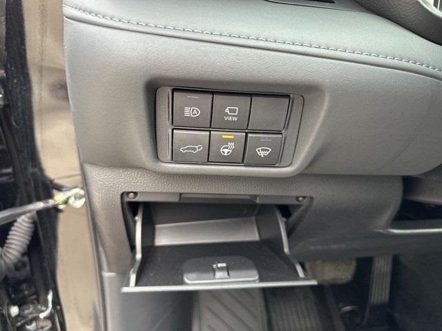 used 2022 Toyota Highlander car, priced at $37,985