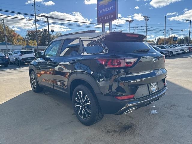 new 2025 Chevrolet TrailBlazer car, priced at $29,522