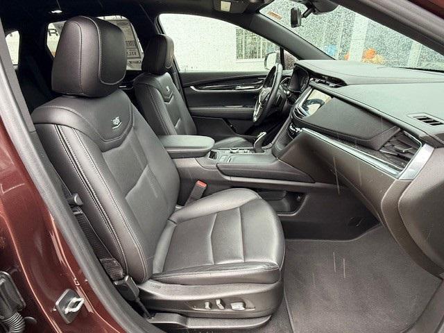 used 2022 Cadillac XT5 car, priced at $31,509