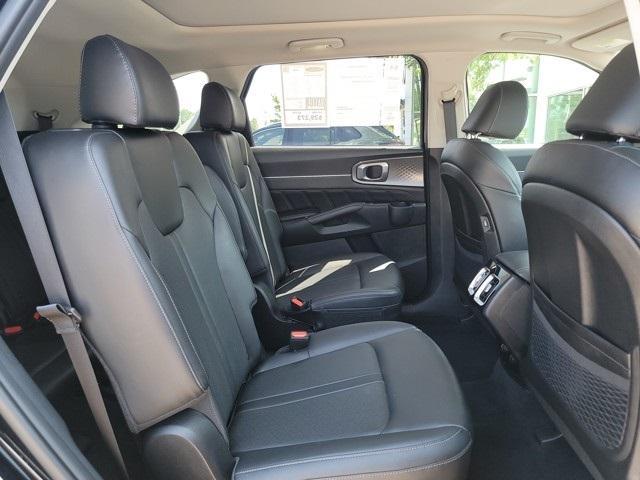 used 2022 Kia Sorento car, priced at $28,689