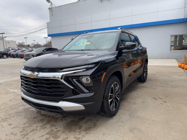 new 2025 Chevrolet TrailBlazer car, priced at $28,117