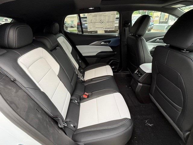 new 2025 Chevrolet Equinox EV car, priced at $45,615
