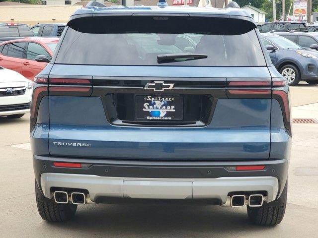 new 2026 Chevrolet Traverse car, priced at $44,610