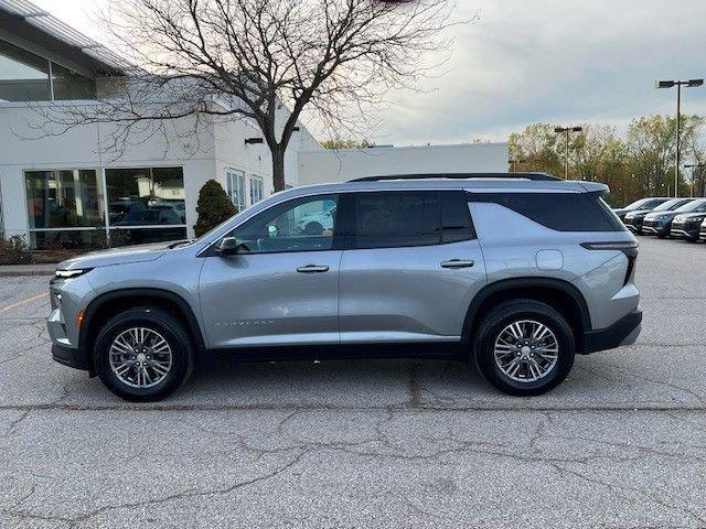 used 2025 Chevrolet Traverse car, priced at $35,995