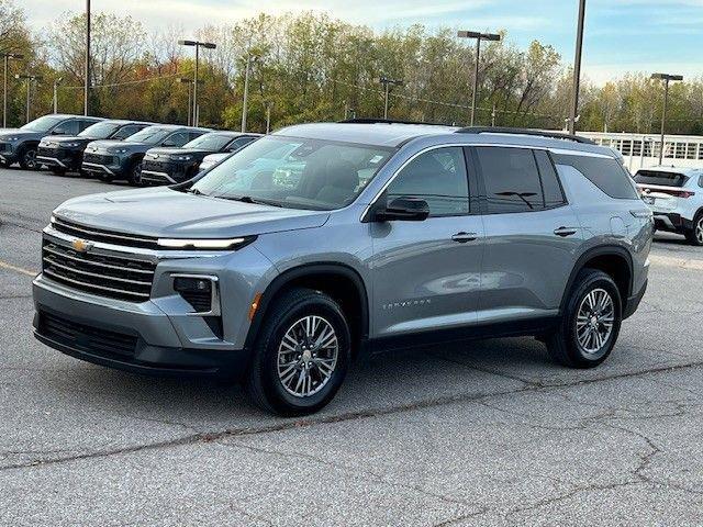 used 2025 Chevrolet Traverse car, priced at $35,995