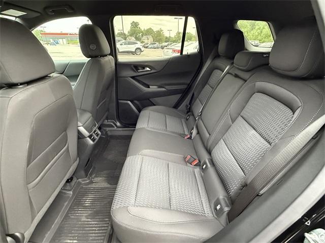 new 2025 Chevrolet Equinox car, priced at $30,290