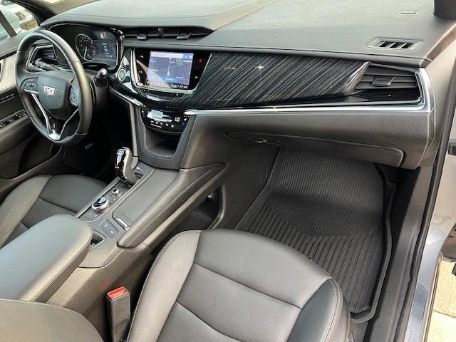 used 2024 Cadillac XT6 car, priced at $40,495