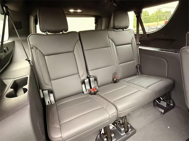 new 2025 Chevrolet Suburban car, priced at $93,530