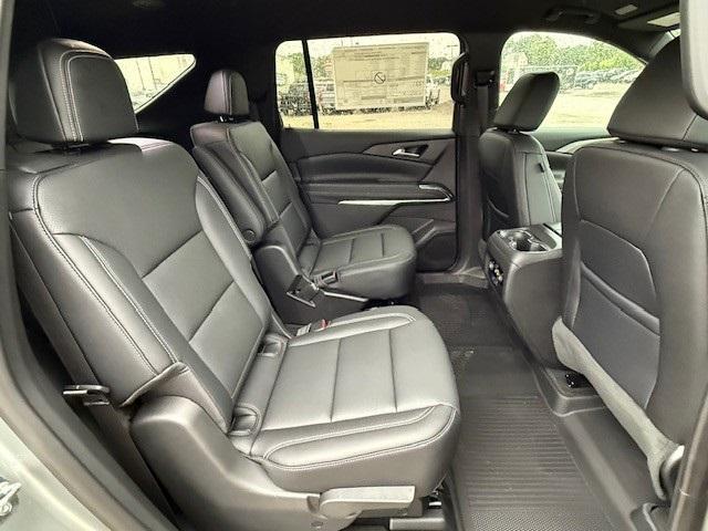 new 2025 Chevrolet Traverse car, priced at $45,830