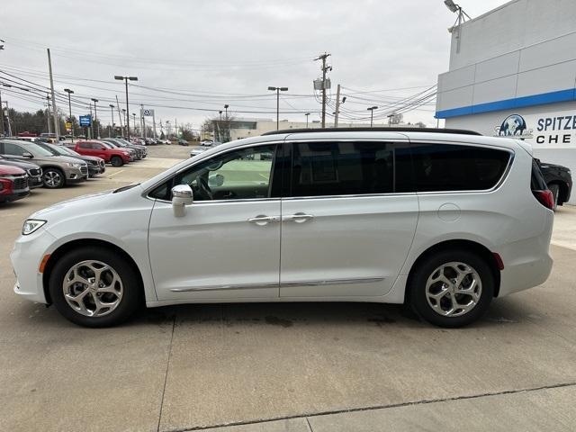 used 2022 Chrysler Pacifica car, priced at $27,495