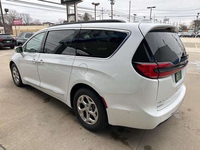 used 2022 Chrysler Pacifica car, priced at $27,495