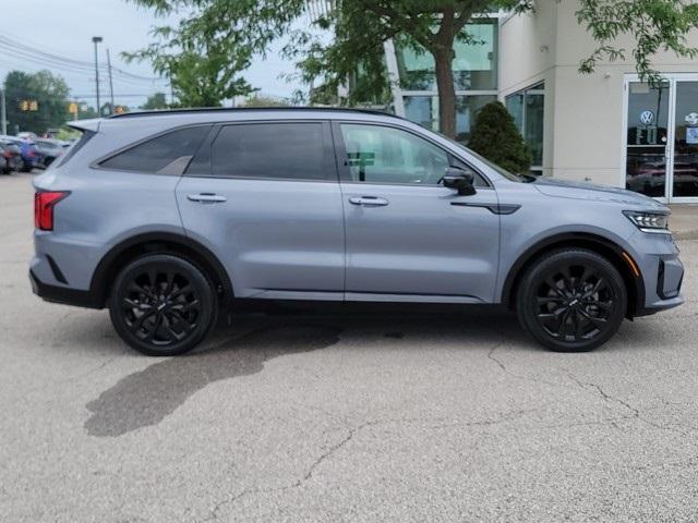 used 2022 Kia Sorento car, priced at $29,317