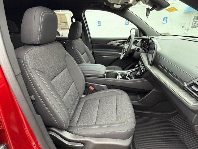 new 2025 Chevrolet Traverse car, priced at $43,055