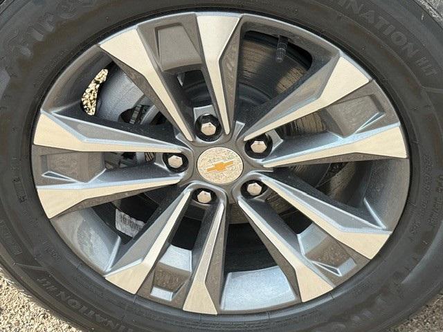 new 2026 Chevrolet Equinox car, priced at $33,580