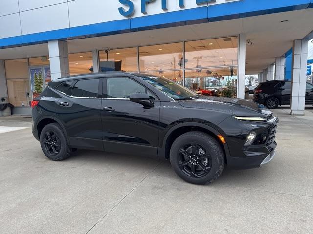 new 2025 Chevrolet Blazer car, priced at $39,152