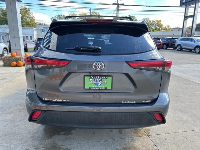 used 2021 Toyota Highlander car, priced at $28,174