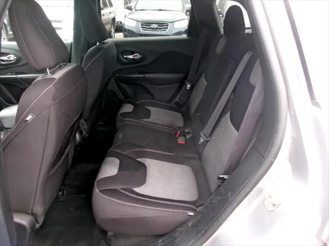 used 2014 Jeep Cherokee car, priced at $5,995