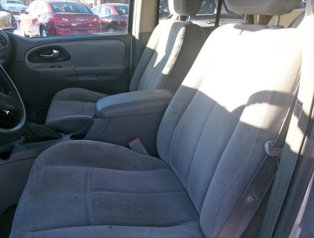 used 2005 Chevrolet TrailBlazer car, priced at $4,995