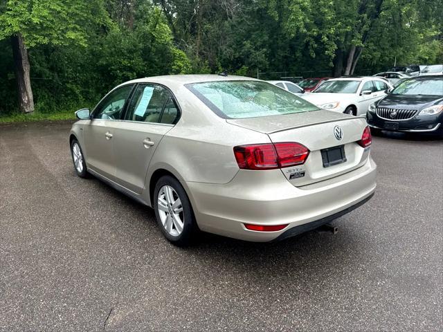 used 2013 Volkswagen Jetta Hybrid car, priced at $5,995