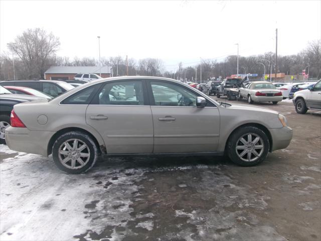 used 2006 Ford Five Hundred car, priced at $3,495