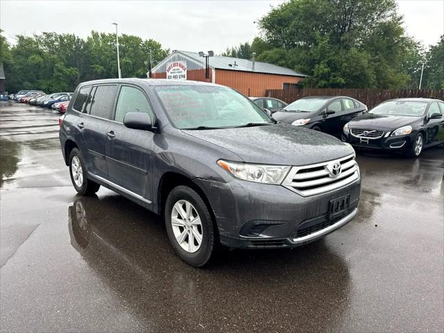used 2013 Toyota Highlander car, priced at $9,995