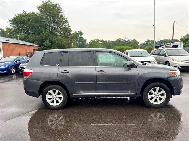 used 2013 Toyota Highlander car, priced at $9,995